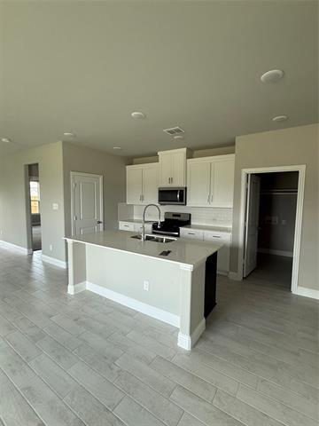 Building Photo - 804 Sicily Blvd