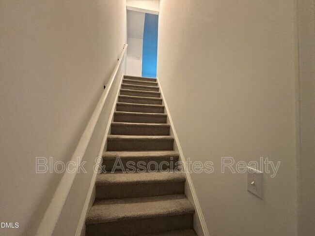 Building Photo - 5710 Parker Pnes Ct