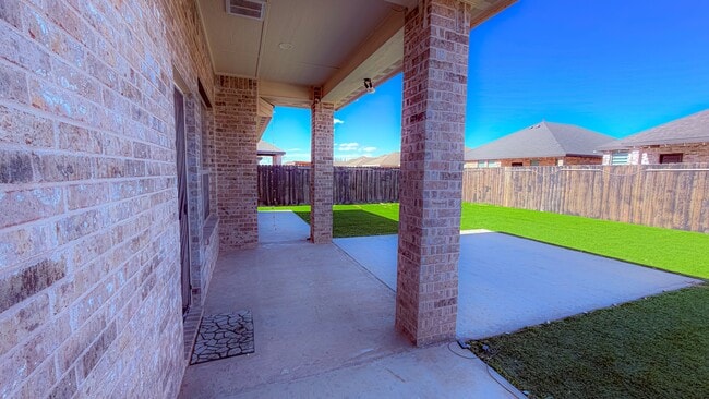 Building Photo - 1617 Twin Falls Dr