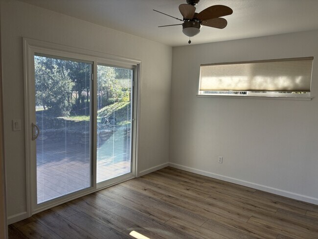 Building Photo - 1776 Meda Ave