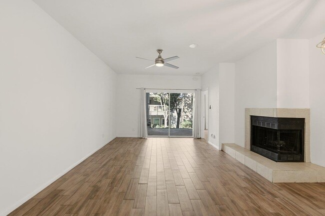 Building Photo - 2450 Wickersham Ln