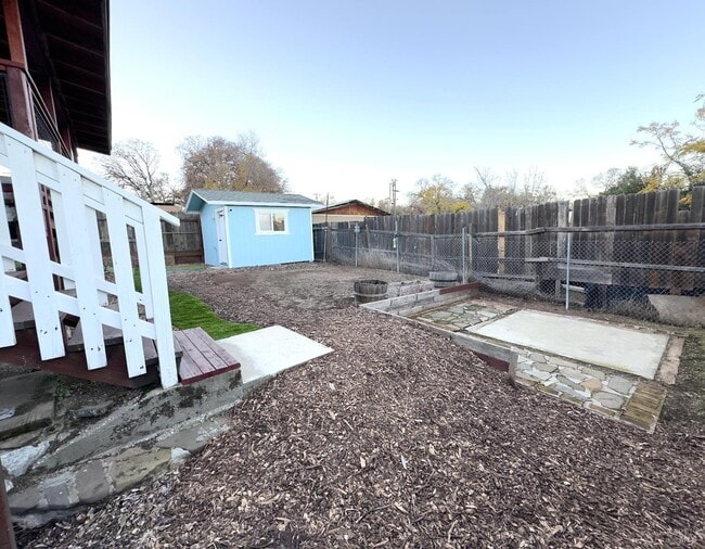 Building Photo - 16060 39th Ave