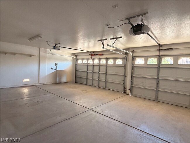 Building Photo - 212 Horizon Peak Dr