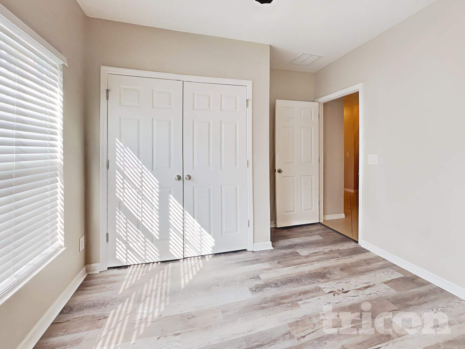 Building Photo - 4887 Rockvale Dr