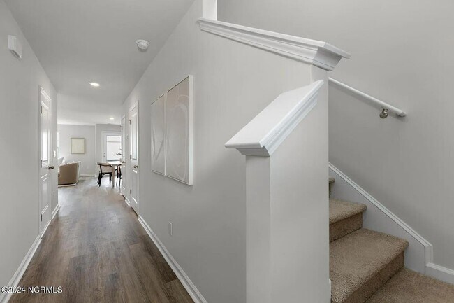 Building Photo - 7787 Pennycress Dr