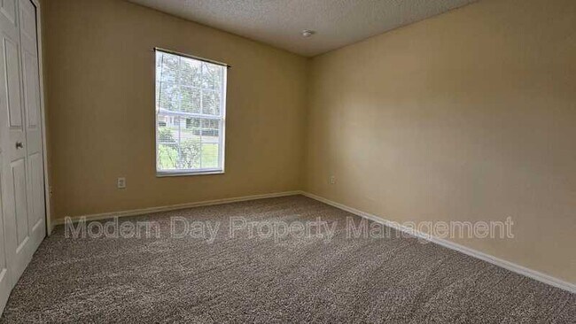 Building Photo - 10368 Lansfield St