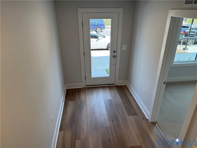 Building Photo - 9435 Alquist St
