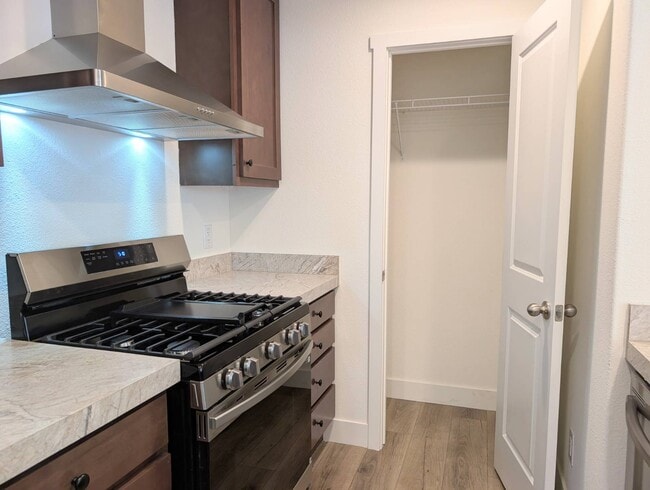 Building Photo - 400 Sulphur Bank Dr