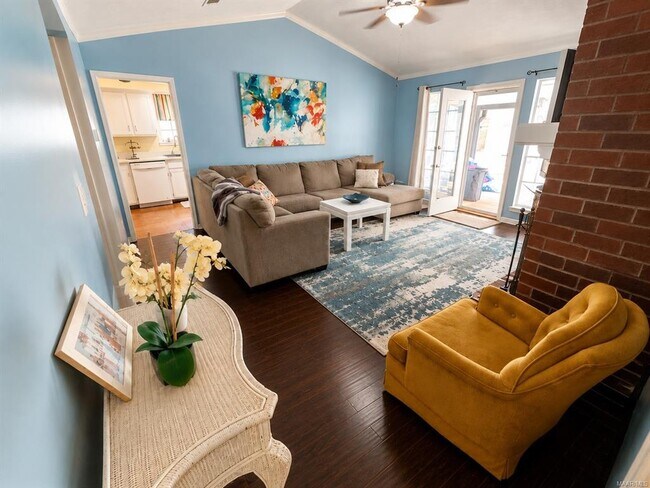 Building Photo - 2940 Willow Ln Dr