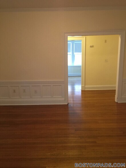 Building Photo - 115 Kilsyth Rd