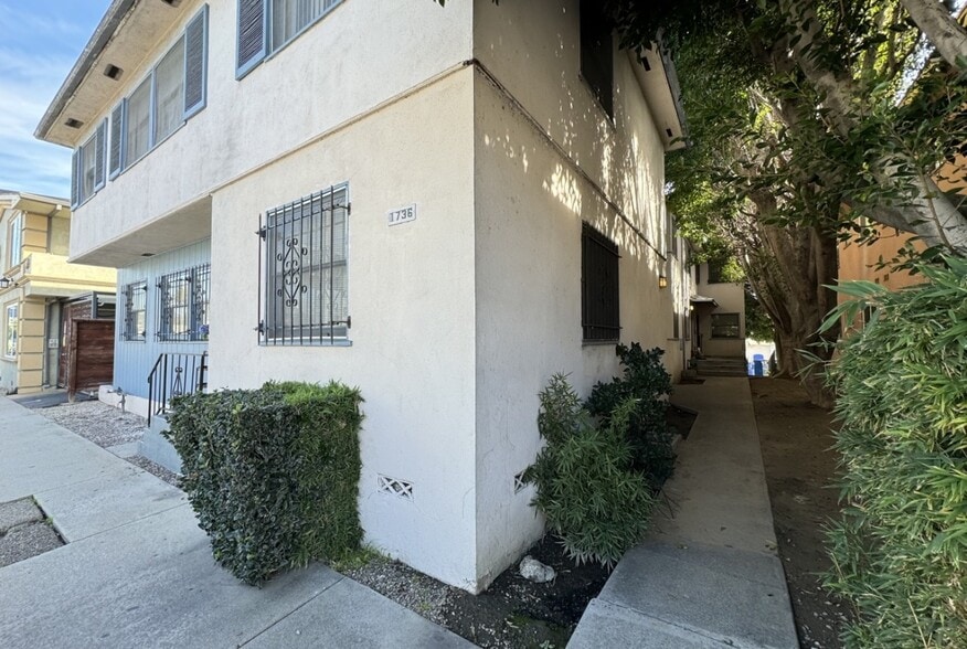 Building Photo - 1748 S Robertson Blvd