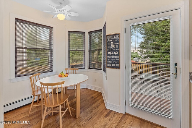 Building Photo - 462 Church St