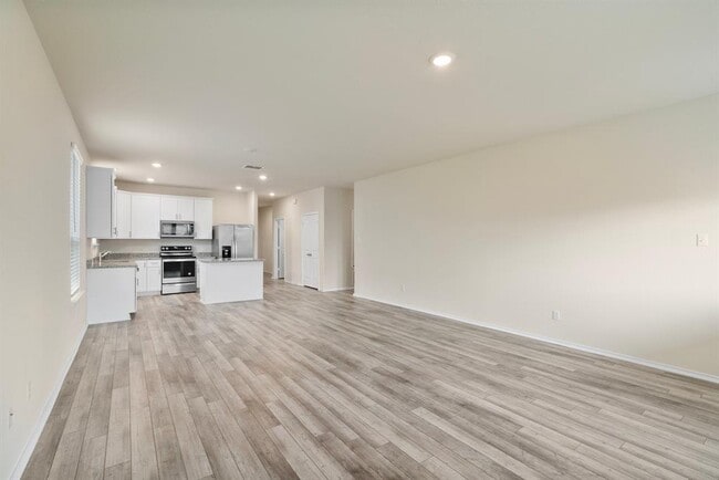 Building Photo - 141 Onna St