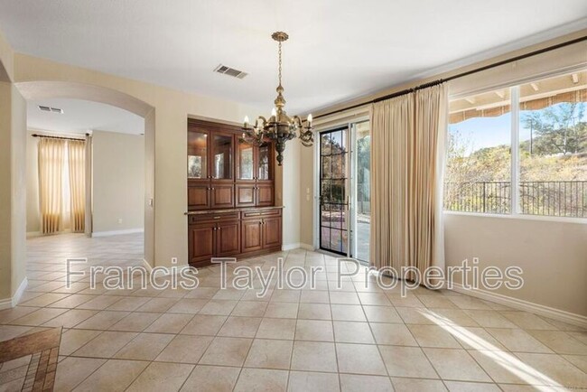 Building Photo - 29870 Platanus Dr