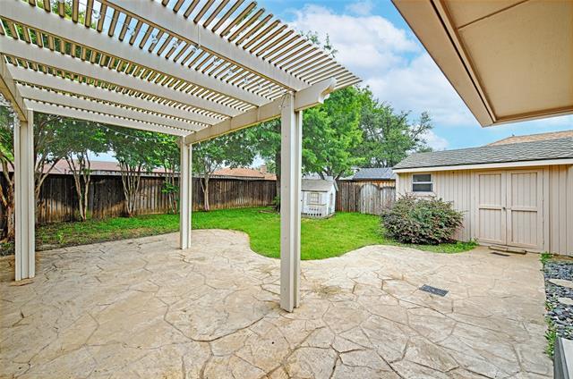 Building Photo - 2217 Cedar Cir