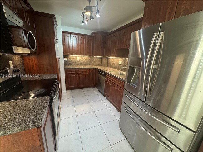 Building Photo - 29523 SW 144th Ct