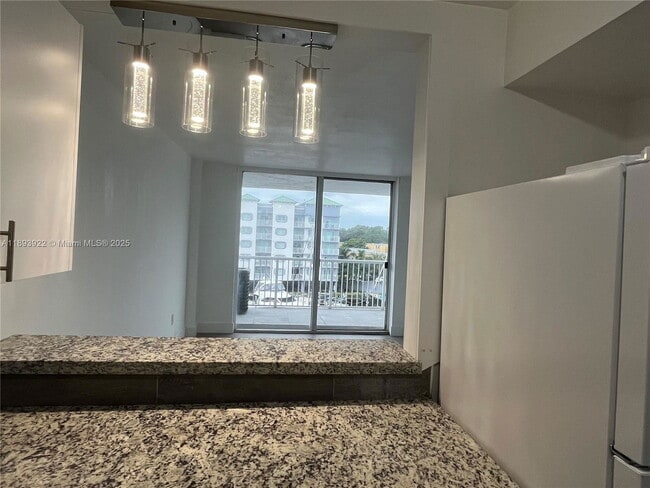 Building Photo - 1800 NW 24th Ave