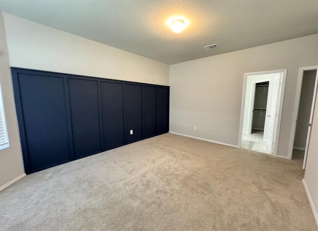 Building Photo - 204 Tillage Rd