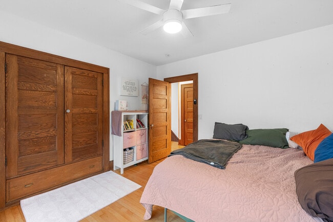 Building Photo - 1136 Fond Du Lac Ave