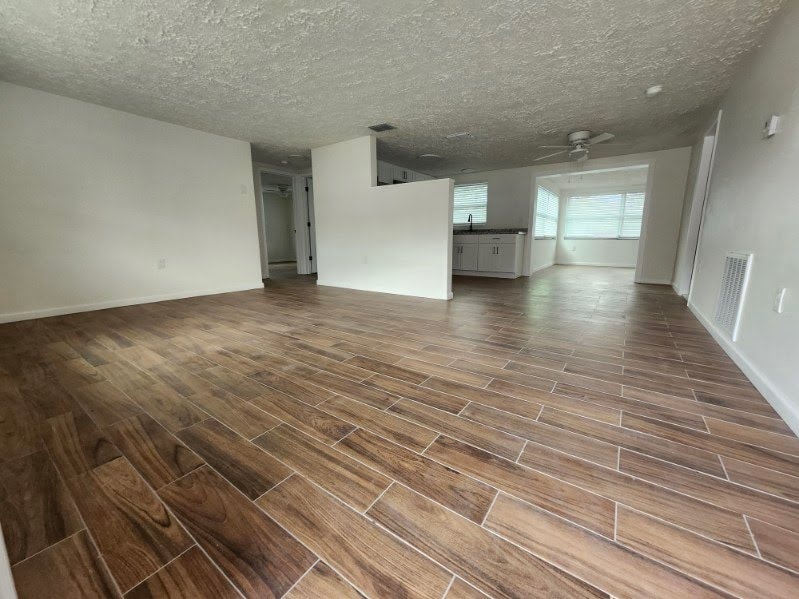 Building Photo - 17 S Columbus St