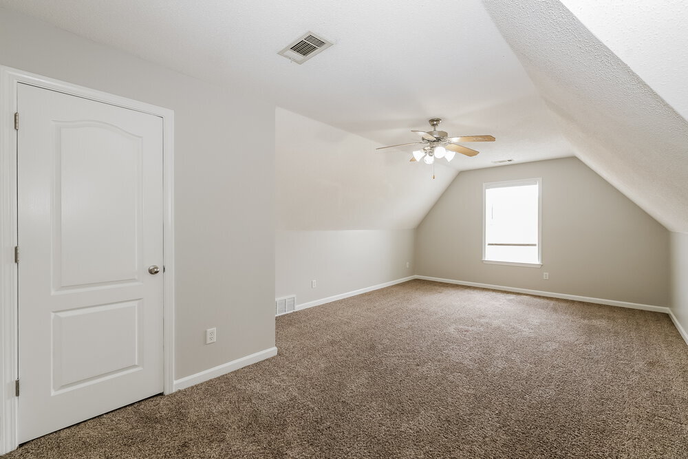 Building Photo - 10076 Sutton Ridge Ln