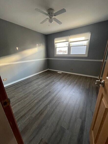 Building Photo - 1105 E Ardyce Ln