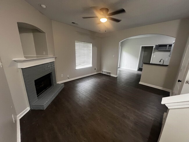 Building Photo - 1017 Cordova Ridge Pl