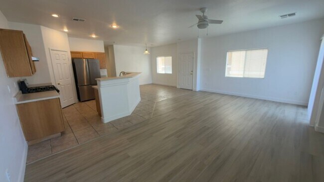 Building Photo - 1286 Capital Gains Dr