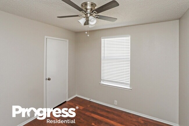 Building Photo - 230 Westminster Dr