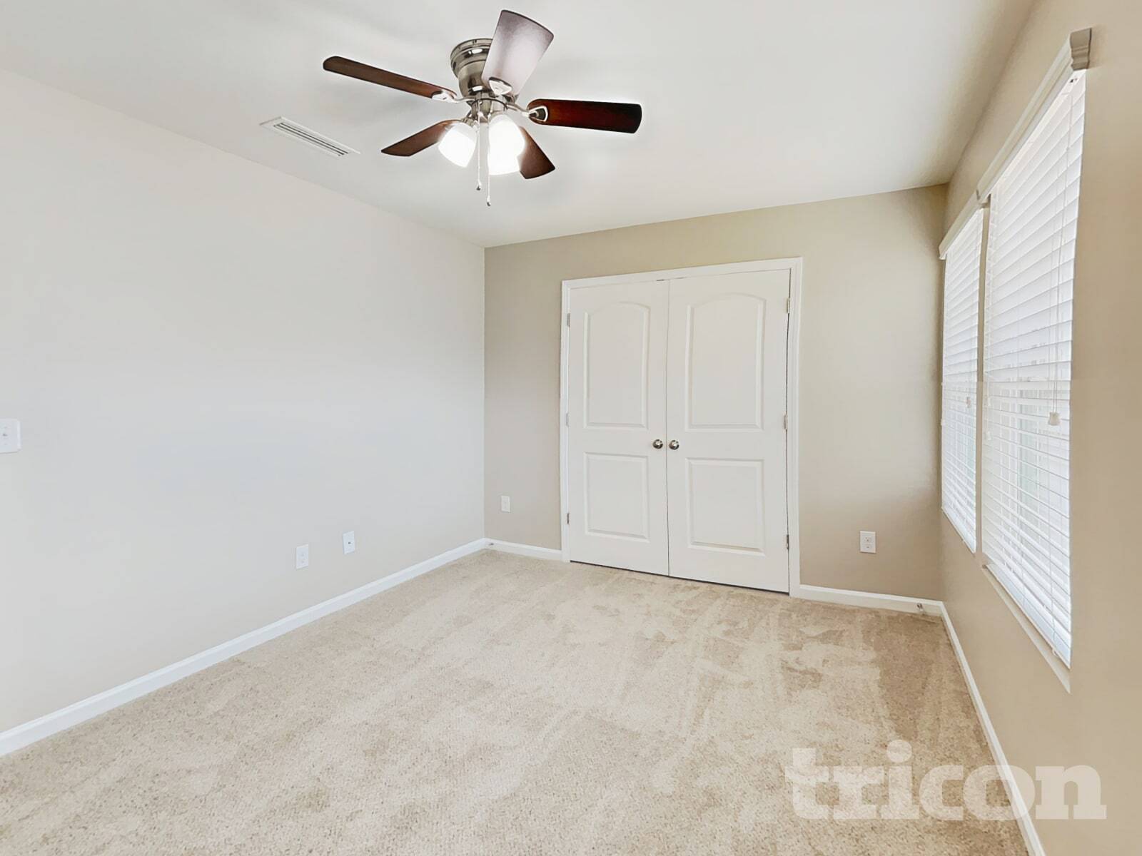 Building Photo - 230 Jobe Dr