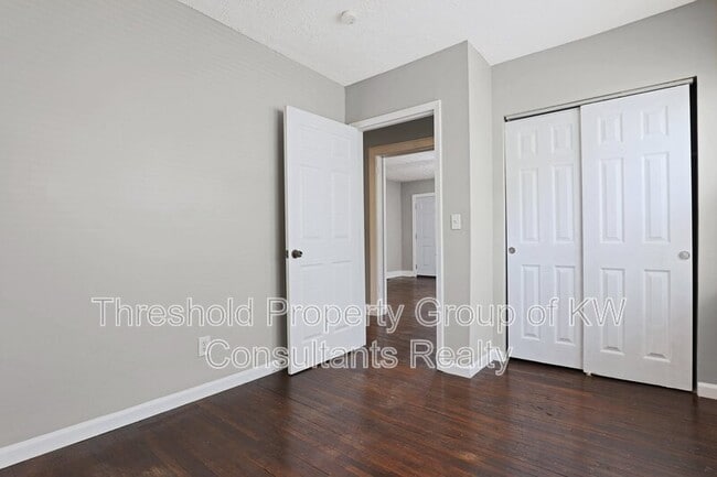 Building Photo - 1126-1128-1128 S Ohio Ave