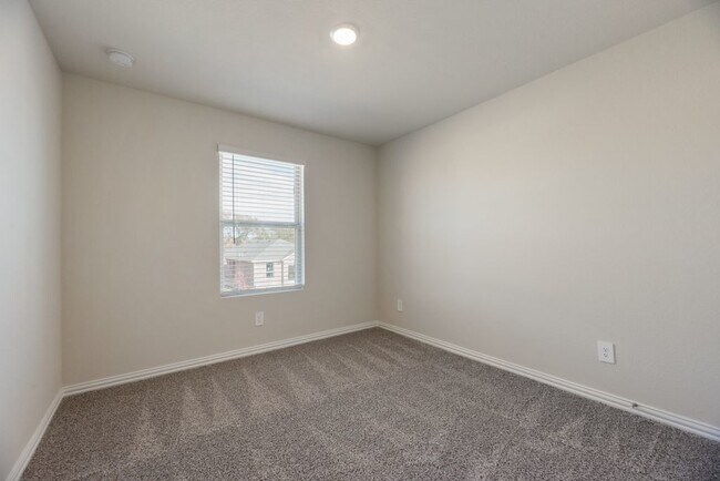 Building Photo - 3311 Celestial Ln