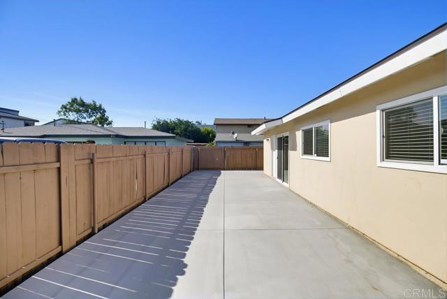 Building Photo - 1685 Donax Ave