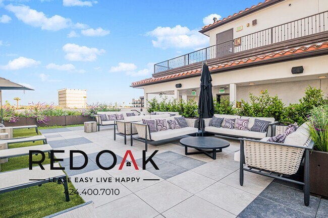 Building Photo - 1333 Orange Grove Ave