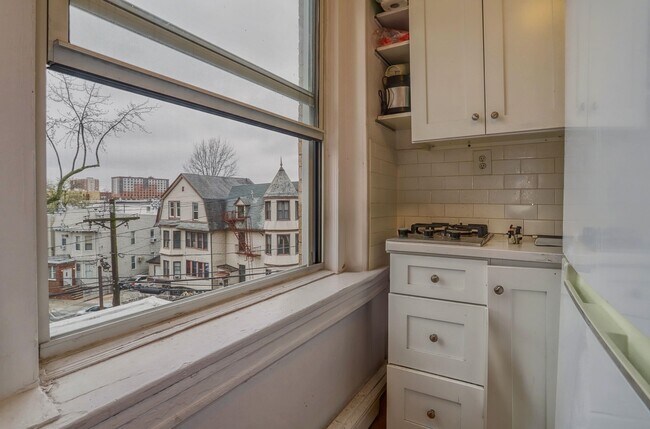 Building Photo - 64 Liberty Pl