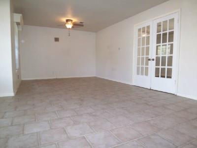 Building Photo - 1809 Rogge Ln