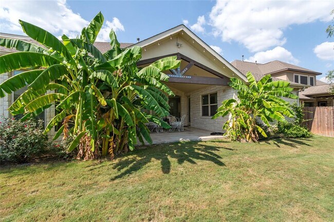 Building Photo - 3014 Paseo de Charros