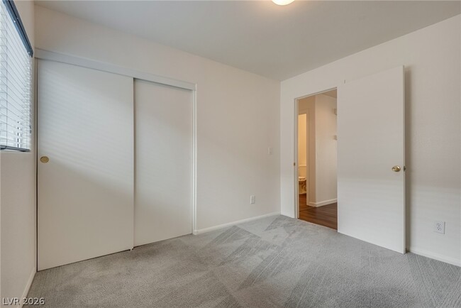 Building Photo - 4033 Baxter Peak St