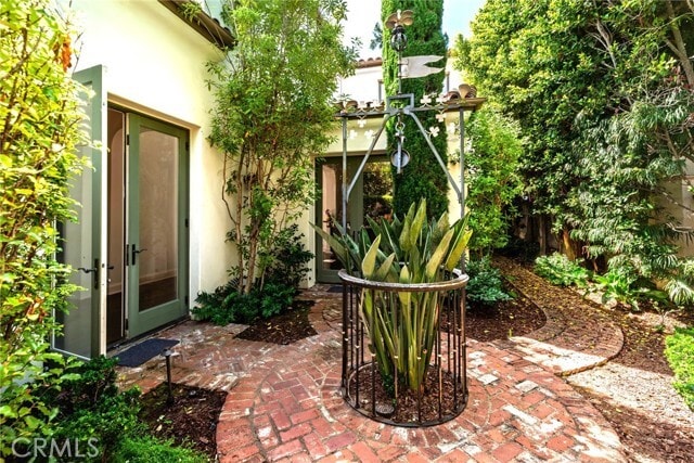 Building Photo - 26 Tasman Sea