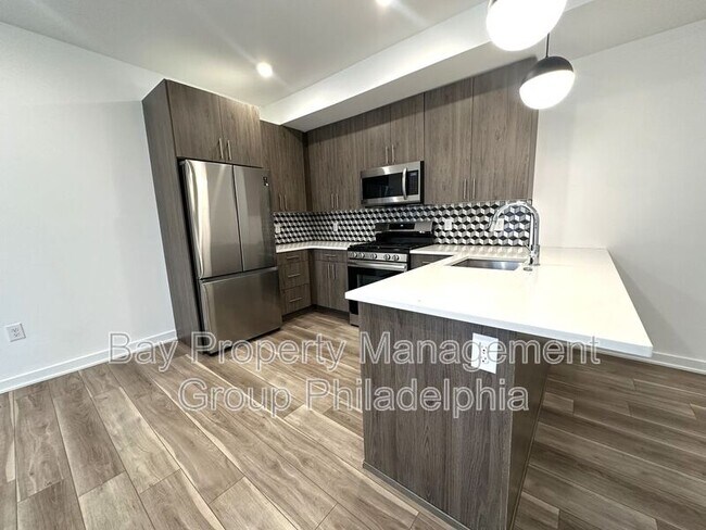 Building Photo - 2702 Frankford Ave