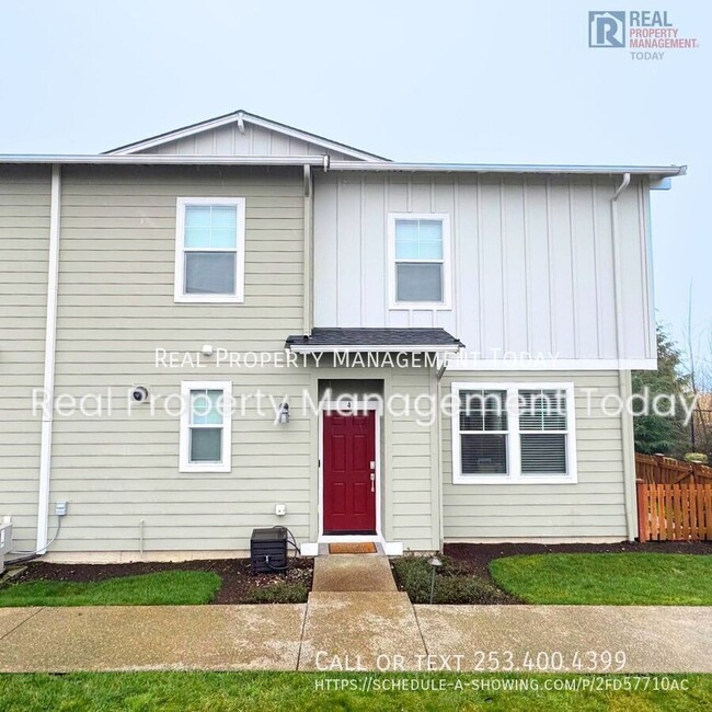 Building Photo - 3 Bedroom 2.5 Bathroom Townhouse with Gara...