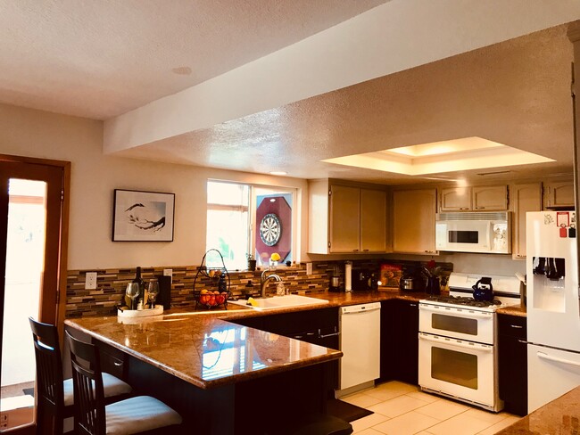 Building Photo - 2657 Cazadero Dr