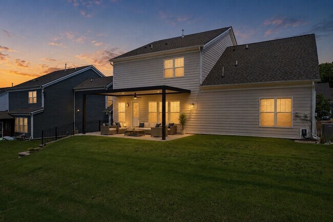 Building Photo - Available now in highly desirable Amelia Park! Beautifully maintained 5-bedroom, 3.5-bath home