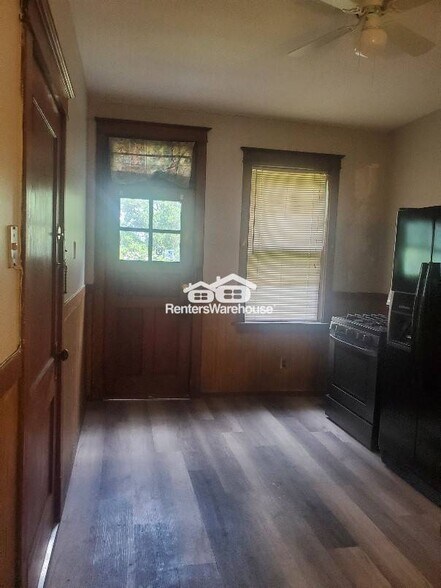 Building Photo - 4522 Pennsylvania Ave