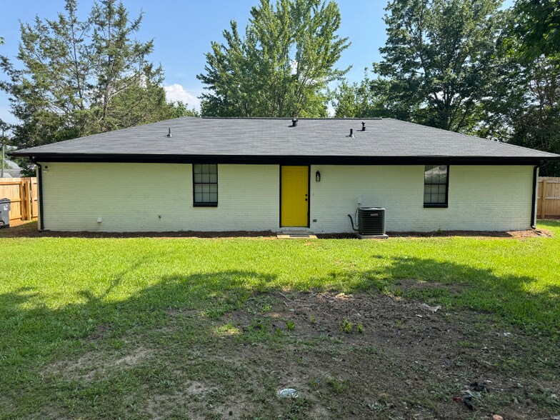 Building Photo - 95 Grove Creek Dr