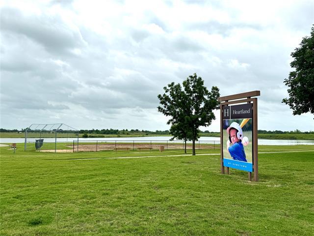 Building Photo - 2024 Kings Forest Dr