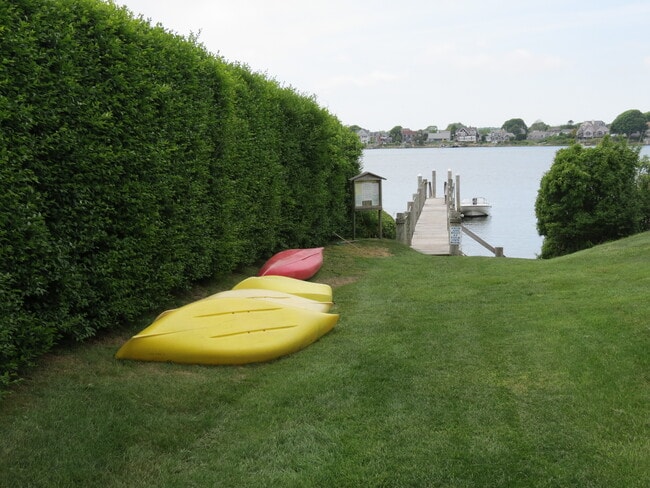 Building Photo - 7 Herbert Dr