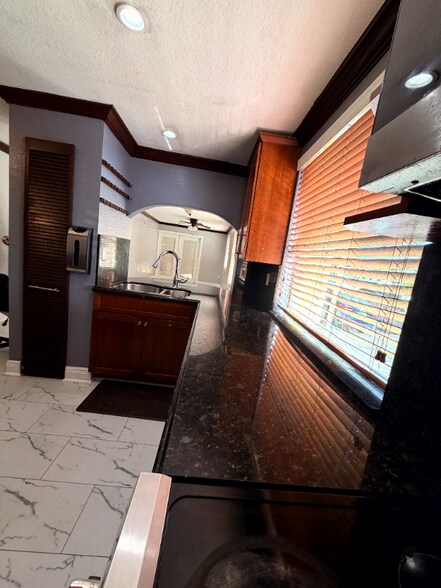 Building Photo - 19550 SW 103rd Ct