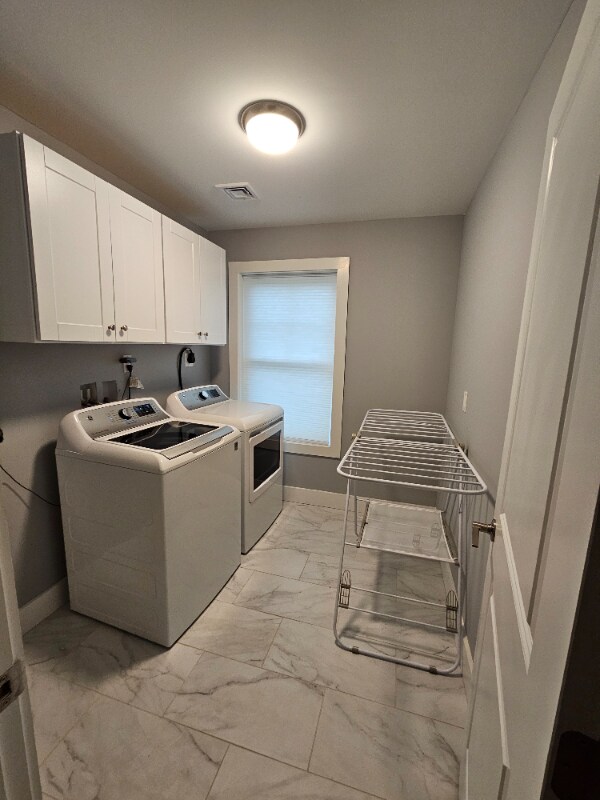 Building Photo - 25 Meridian Ridge Dr