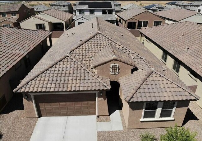 Building Photo - 2022 Built Single-Level 4Bedrooms/3Baths Stunning Home!!